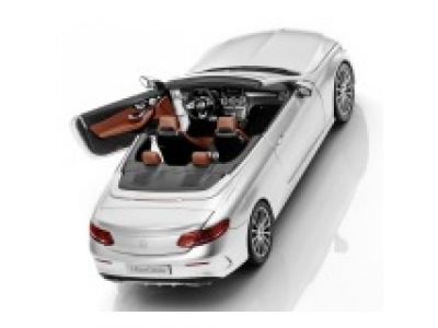 Модель Mercedes-Benz C-Class Cabriolet, Iridium Silver, Scale 1:18, артикул B66960612